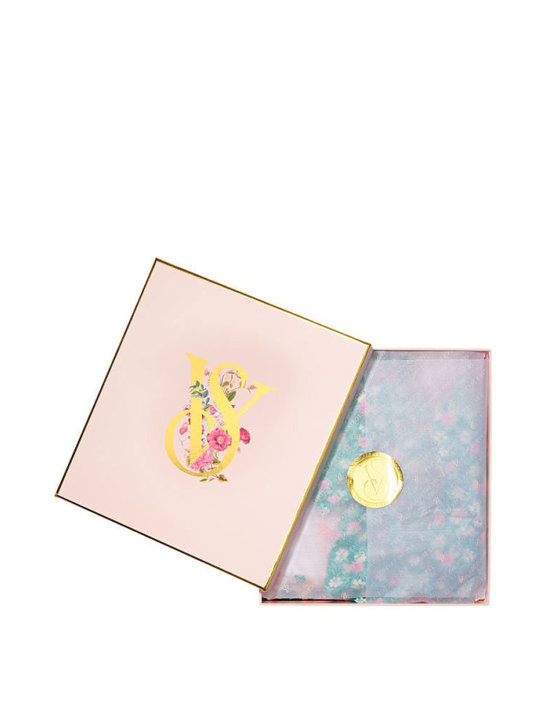 Шовковий Набір 4-в-1 Victoria's Secret Very Sexy 4-Piece Silk Gift Set_2